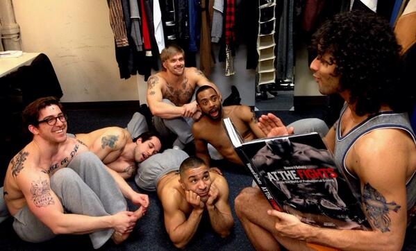 Photo Flash: Saturday Intermission Pics, 4/12- Story Time With ROCKY, Face Time With NEWSIES, and More! Image