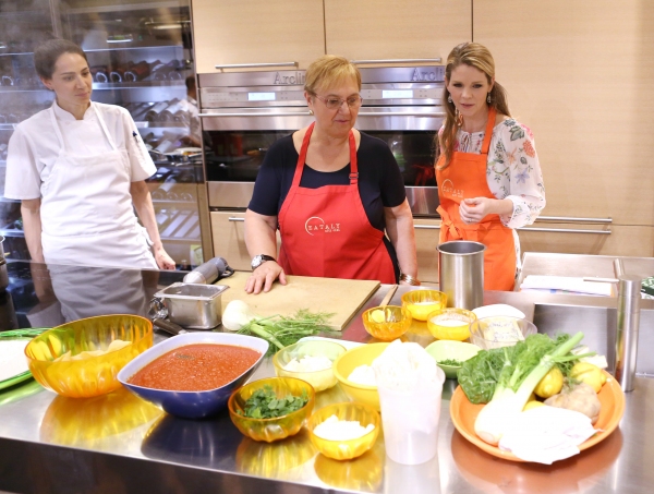 Photo Coverage: Chef Lidia Bastianich Cooks with BRIDGES OF MADISON COUNTY's Kelli O'Hara at Eataly Image