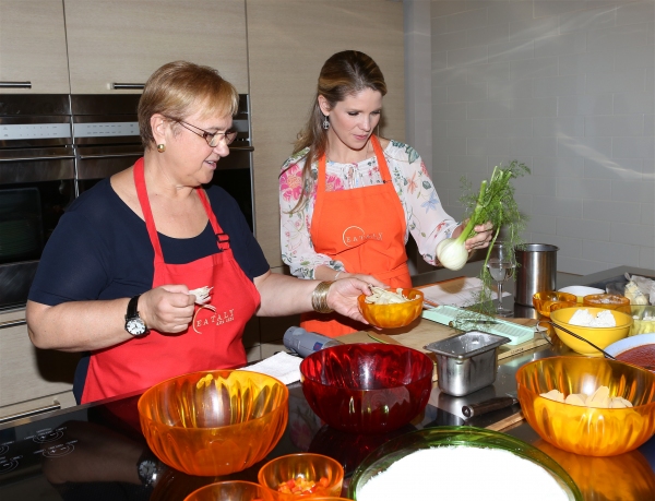 Photo Coverage: Chef Lidia Bastianich Cooks with BRIDGES OF MADISON COUNTY's Kelli O'Hara at Eataly Image
