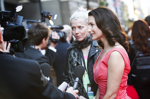 Photo Coverage: OLIVIERS 2014 - Red Carpet Part 2, Davis, Dench, Freeman, Hiddlestone and More! Image