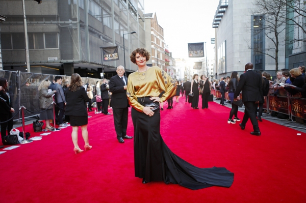Photo Coverage: OLIVIERS 2014 - Red Carpet Part 2, Davis, Dench, Freeman, Hiddlestone and More! Image