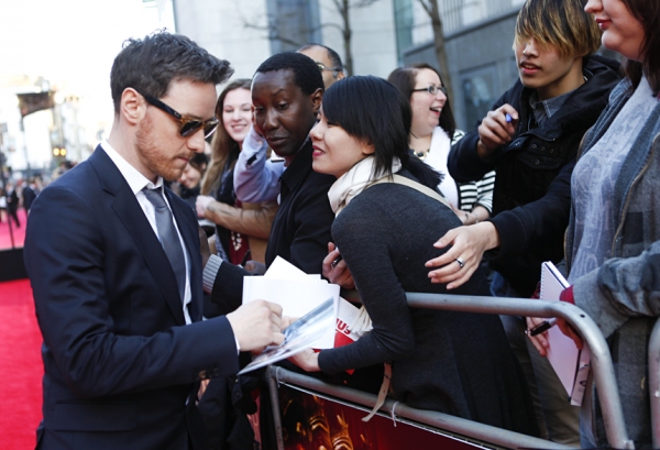 Photo Coverage: OLIVIERS 2014 - Red Carpet Part 2, Davis, Dench, Freeman, Hiddlestone and More! Image