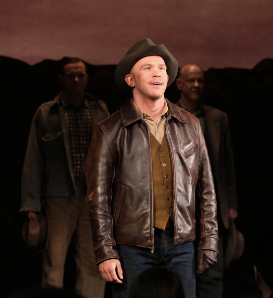 Photo Coverage: James Franco, Chris O'Dowd & OF MICE AND MEN Company Take Opening Night Bows! Image
