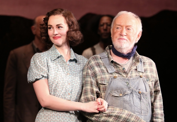 Photo Coverage: James Franco, Chris O'Dowd & OF MICE AND MEN Company Take Opening Night Bows! Image