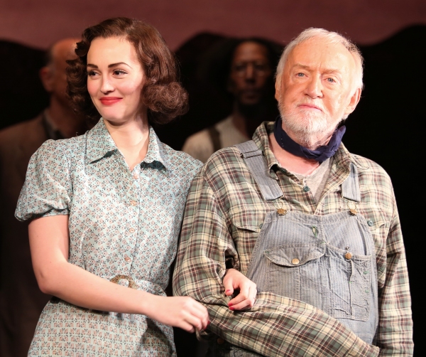 Photo Coverage: James Franco, Chris O'Dowd & OF MICE AND MEN Company Take Opening Night Bows! Image