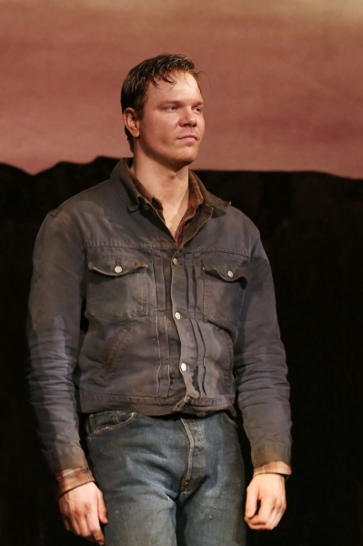 Photo Coverage: James Franco, Chris O'Dowd & OF MICE AND MEN Company Take Opening Night Bows! Image