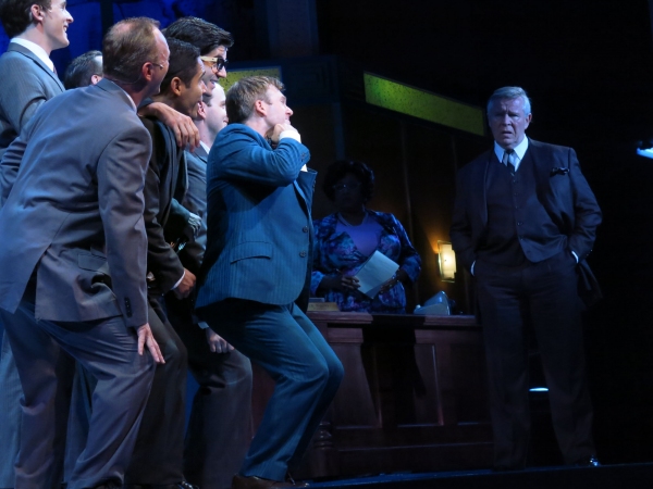 Photo Flash: First Look at Riverside Theatre's HOW TO SUCCEED IN BUSINESS WITHOUT REALLY TRYING 