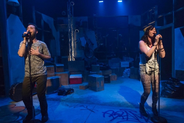 Photo Flash: First Look at Phoenix Theatre's SPUN Image