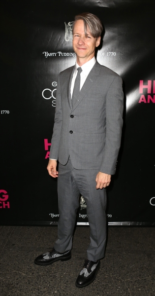 Photo Coverage: Inside HEDWIG AND THE ANGRY INCH's Opening Night Arrivals Image