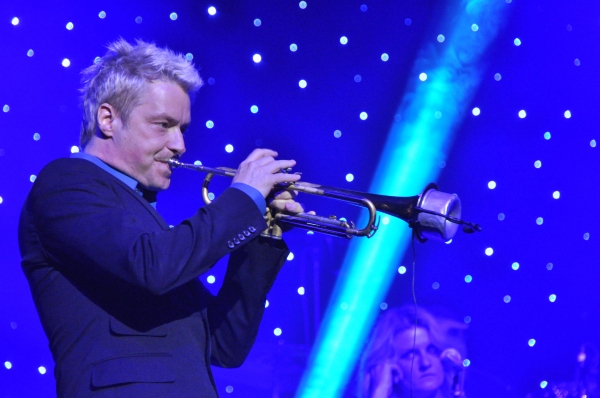 Photo Coverage: Zucchero and Company Play The Theater at Madison Square Garden Image