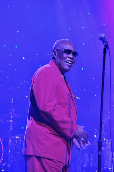 Photo Coverage: Zucchero and Company Play The Theater at Madison Square Garden Image