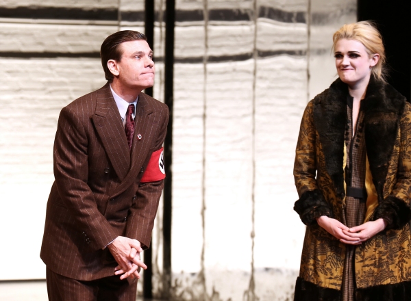 Photo Coverage: Michelle Williams, Alan Cumming and CABARET Cast Take Opening Night Bows! Image