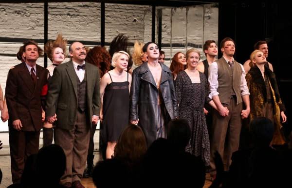 Aaron Krohn, Danny Burstein, Michelle Williams, Alan Cumming, Linda Emond, Bill Heck  Photo