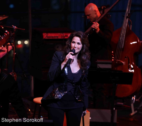 Photo Coverage: Lynda Carter Brings THE TIME OF MY LIFE to Jazz at Lincoln Center Image