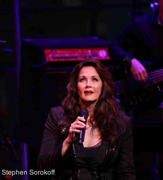Photo Coverage: Lynda Carter Brings THE TIME OF MY LIFE to Jazz at Lincoln Center Image