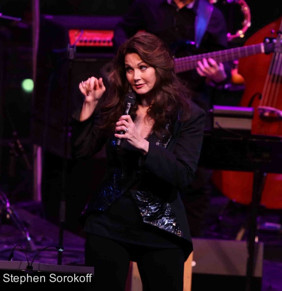 Photo Coverage: Lynda Carter Brings THE TIME OF MY LIFE to Jazz at Lincoln Center Image