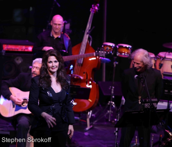 Photo Coverage: Lynda Carter Brings THE TIME OF MY LIFE to Jazz at Lincoln Center Image