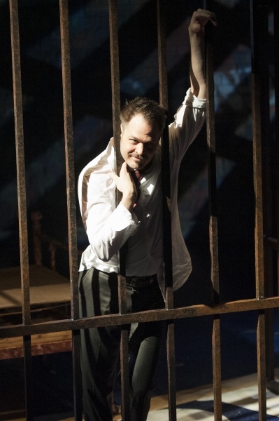 Photo Flash: First Look at Mitchell Jarvis, Erin Driscoll, Natascia Diaz and More in Signature Theatre's THE THREEPENNY OPERA  Image