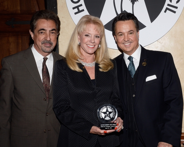 Joe Mantegna, Laura McKenzie, George Pennacchio Photo