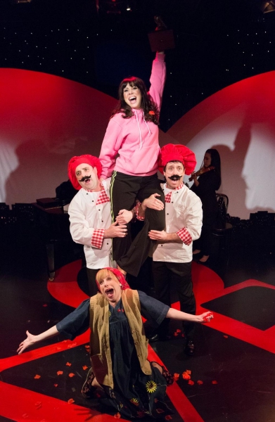 Photo Flash: First Look at I LOVE YOU, YOU'RE PERFECT, NOW CHANGE, Opening Tonight at Walnut Street Image