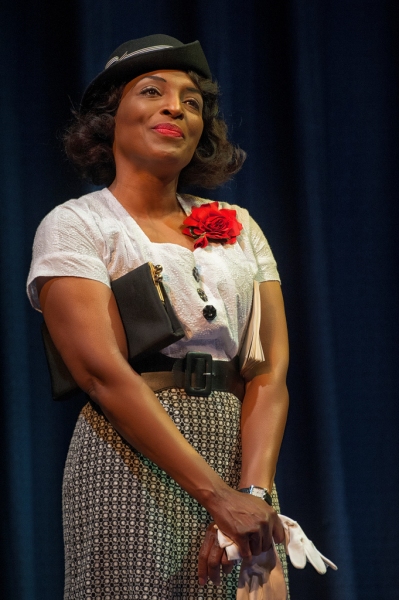 Photo Flash: First Look at Dawn Ursula, Yaegel T. Welch and More in Everyman Theatre's BY THE WAY, MEET VERA STARK Image
