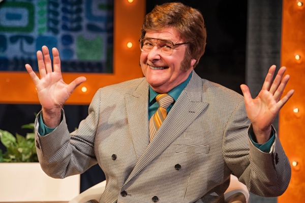 Photo Flash: First Look at Dawn Ursula, Yaegel T. Welch and More in Everyman Theatre's BY THE WAY, MEET VERA STARK Image