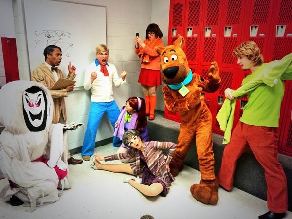 Photo Flash: Saturday Intermission Pics, 5/3, Part 2- ROCKY Snapchats Home, ALADDIN Opens Mail, and More! Image