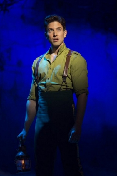 Photo Flash: First Look at Nick Adams, Emma Hunton & Gina Beck in WICKED National Tour! Image