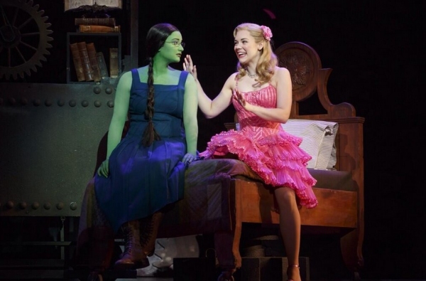 Photo Flash: First Look at Nick Adams, Emma Hunton & Gina Beck in WICKED National Tour!  Image