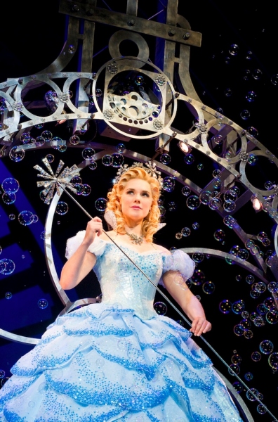Photo Flash: First Look at Nick Adams, Emma Hunton & Gina Beck in WICKED National Tour!  Image