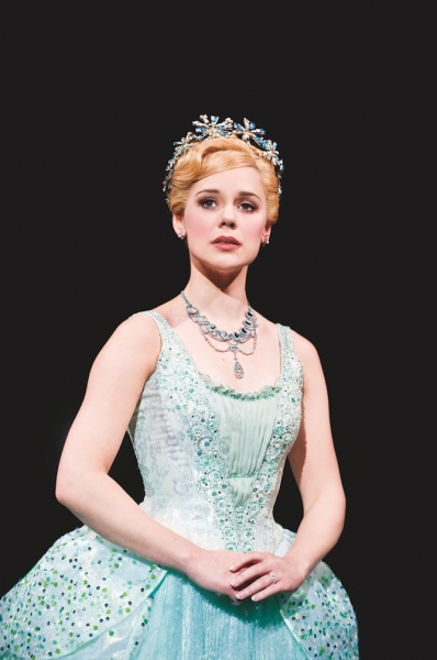 Photo Flash: First Look at Nick Adams, Emma Hunton & Gina Beck in WICKED National Tour! Image