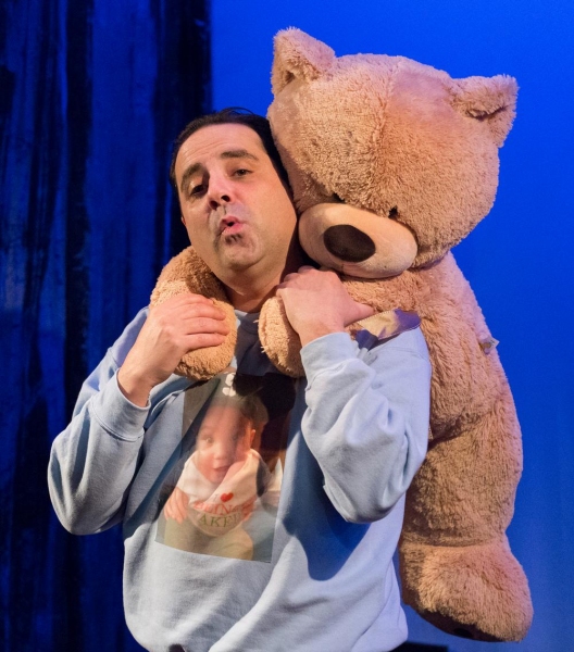 Photo Flash: New Production Shots from Walnut Street Theatre's I LOVE YOU, YOU'RE PERFECT, NOW CHANGE 