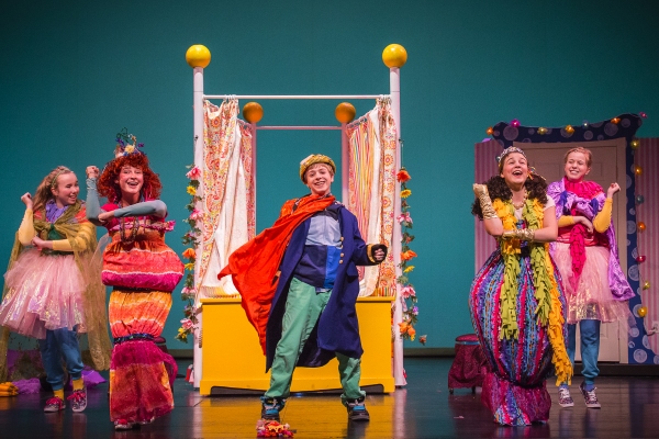 Photo Flash: First Look at Oregon Children's Theatre's FANCY NANCY Image