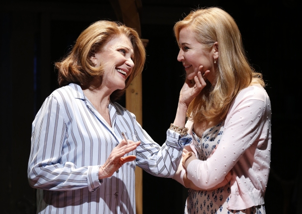 Photo Flash: First Look at Linda Lavin & More in Vineyard's TOO MUCH SUN Image