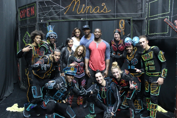 Photo Flash: New York Giants' Star Players Visit iLUMINATE Image