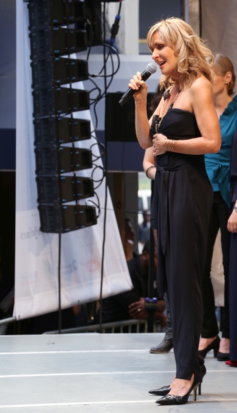 Photo Coverage: Broadway Unites! Casts of BEAUTIFUL, ROCKY, CABARET & More Perform at STARS IN THE ALLEY Image