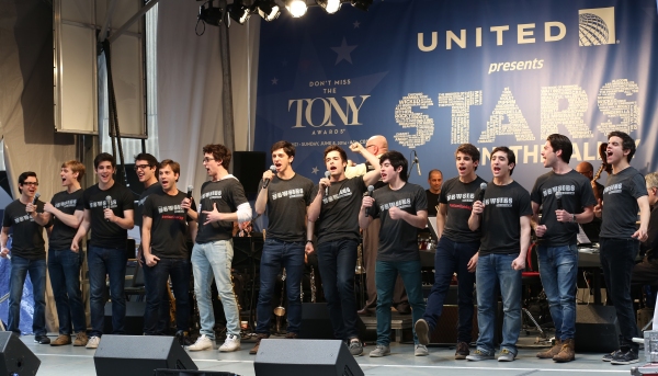 Photo Coverage: Broadway Unites! Casts of BEAUTIFUL, ROCKY, CABARET & More Perform at STARS IN THE ALLEY Image