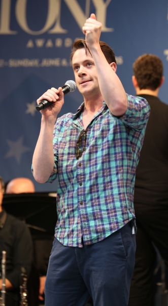 Photo Coverage: Broadway Unites! Casts of BEAUTIFUL, ROCKY, CABARET & More Perform at STARS IN THE ALLEY Image