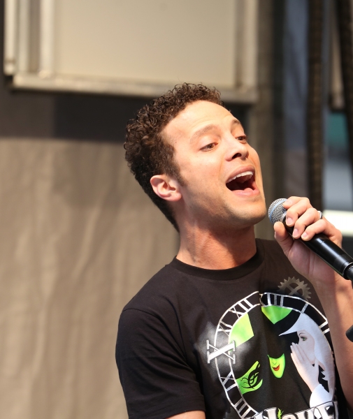 Photo Coverage: Broadway Unites! Casts of BEAUTIFUL, ROCKY, CABARET & More Perform at STARS IN THE ALLEY Image