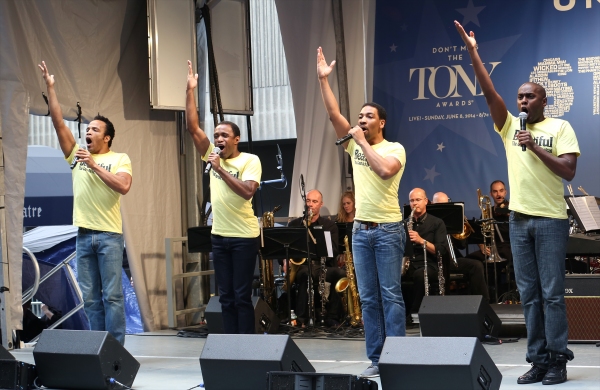 Photo Coverage: Broadway Unites! Casts of BEAUTIFUL, ROCKY, CABARET & More Perform at STARS IN THE ALLEY Image