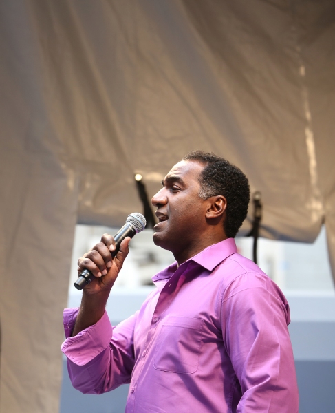 Photo Coverage: Broadway Unites! Casts of BEAUTIFUL, ROCKY, CABARET & More Perform at STARS IN THE ALLEY Image