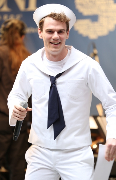 Photo Coverage: Broadway Unites! Casts of BEAUTIFUL, ROCKY, CABARET & More Perform at STARS IN THE ALLEY Image