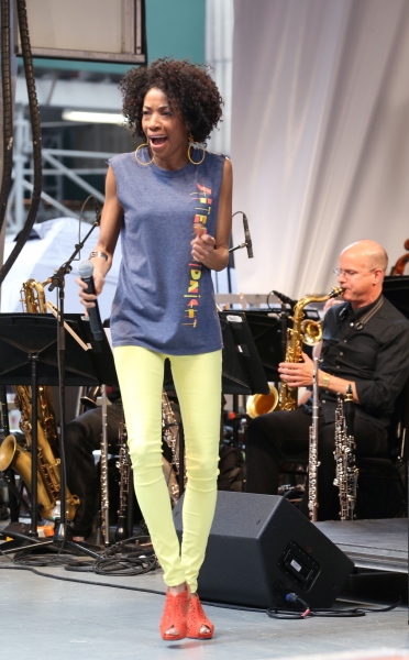 Photo Coverage: Broadway Unites! Casts of BEAUTIFUL, ROCKY, CABARET & More Perform at STARS IN THE ALLEY Image