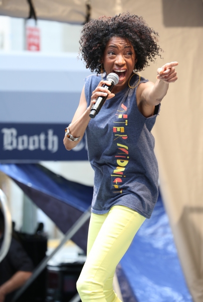 Photo Coverage: Broadway Unites! Casts of BEAUTIFUL, ROCKY, CABARET & More Perform at STARS IN THE ALLEY Image