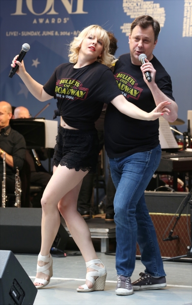 Photo Coverage: Broadway Unites! Casts of BEAUTIFUL, ROCKY, CABARET & More Perform at STARS IN THE ALLEY Image