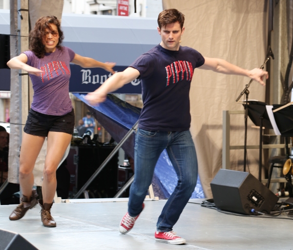Photo Coverage: Broadway Unites! Casts of BEAUTIFUL, ROCKY, CABARET & More Perform at STARS IN THE ALLEY Image