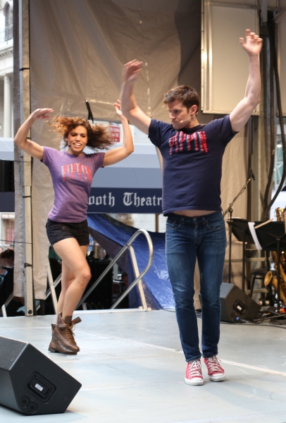 Photo Coverage: Broadway Unites! Casts of BEAUTIFUL, ROCKY, CABARET & More Perform at STARS IN THE ALLEY Image