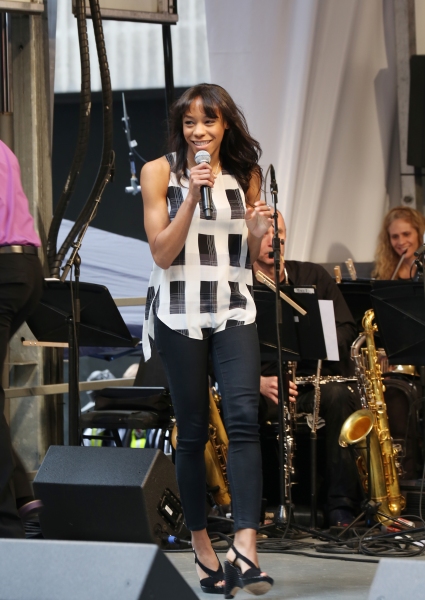Photo Coverage: Broadway Unites! Casts of BEAUTIFUL, ROCKY, CABARET & More Perform at STARS IN THE ALLEY Image