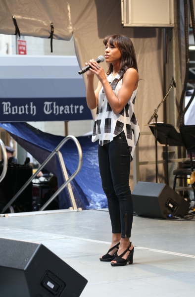 Photo Coverage: Broadway Unites! Casts of BEAUTIFUL, ROCKY, CABARET & More Perform at STARS IN THE ALLEY Image