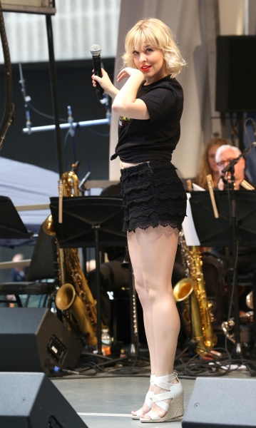 Photo Coverage: Broadway Unites! Casts of BEAUTIFUL, ROCKY, CABARET & More Perform at STARS IN THE ALLEY Image